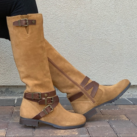 Tan Leather Distressed Lug Sole Knee High Boots - Picture 3 of 8